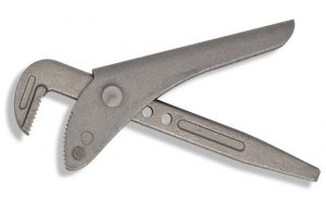 Pipe Wrench 12 In. Footprint Wrench